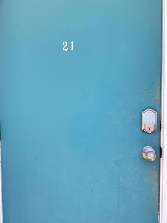 Walk To Dania Beach Christmas Getaway Pool Экстерьер фото